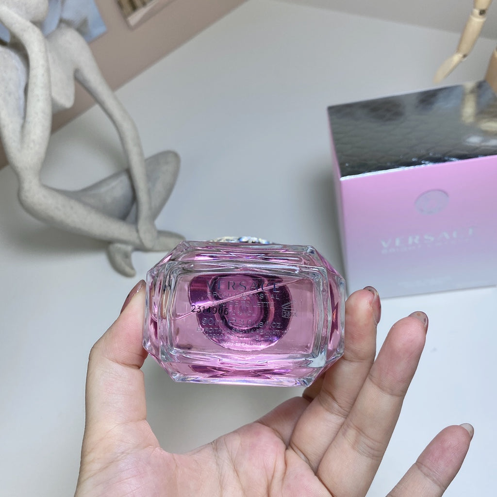 ✨ Versace Bright Crystal Eau de Toilette for Women – 90ml