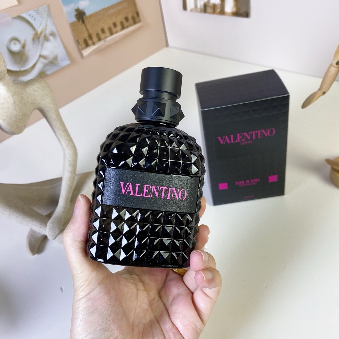Valentino Born In Roma Extradose