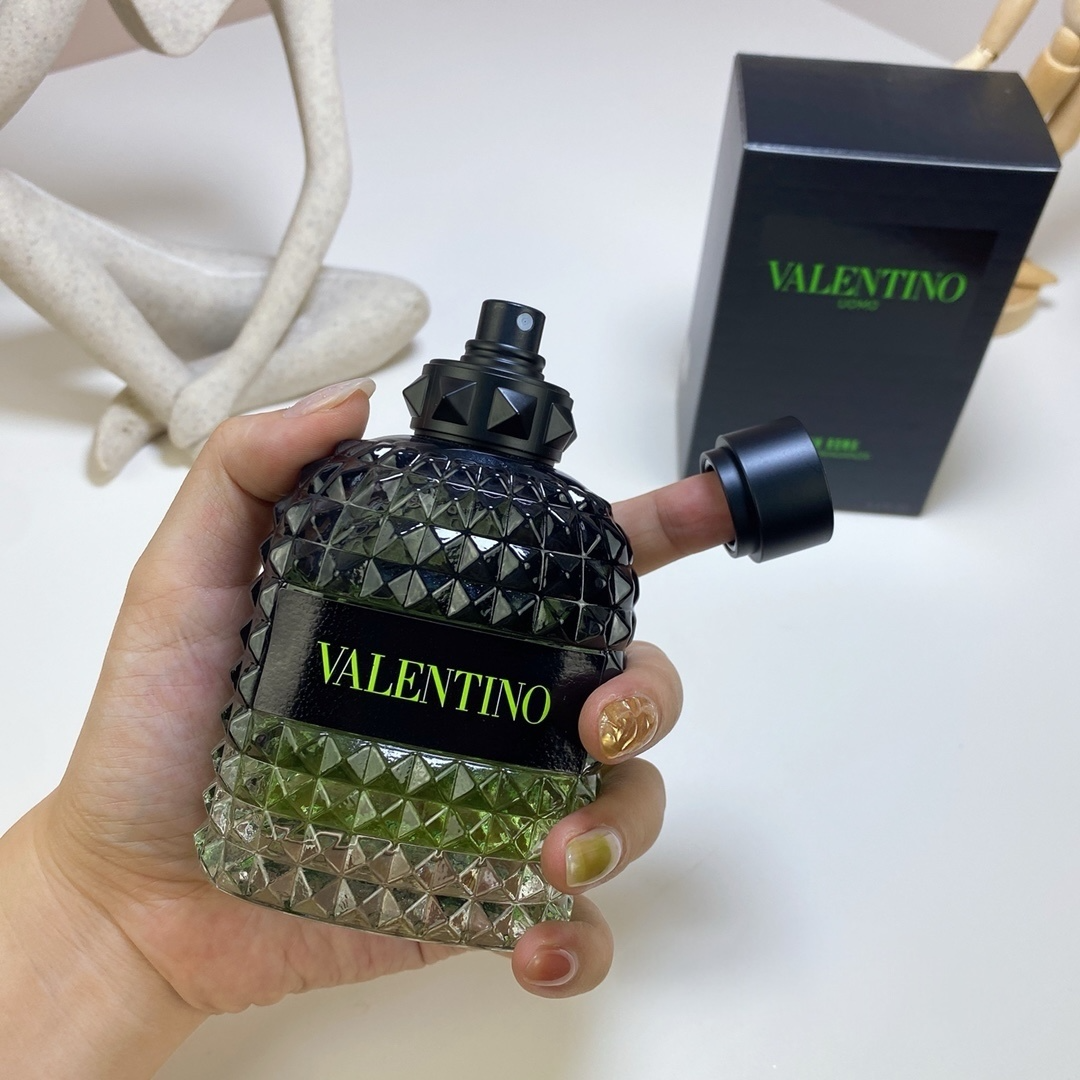 Valentino Uomo Born in Roma Green Stravaganza Eau de Toilette 100ml