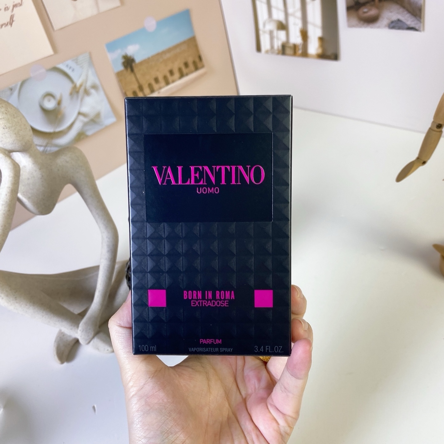 Valentino Born In Roma Extradose