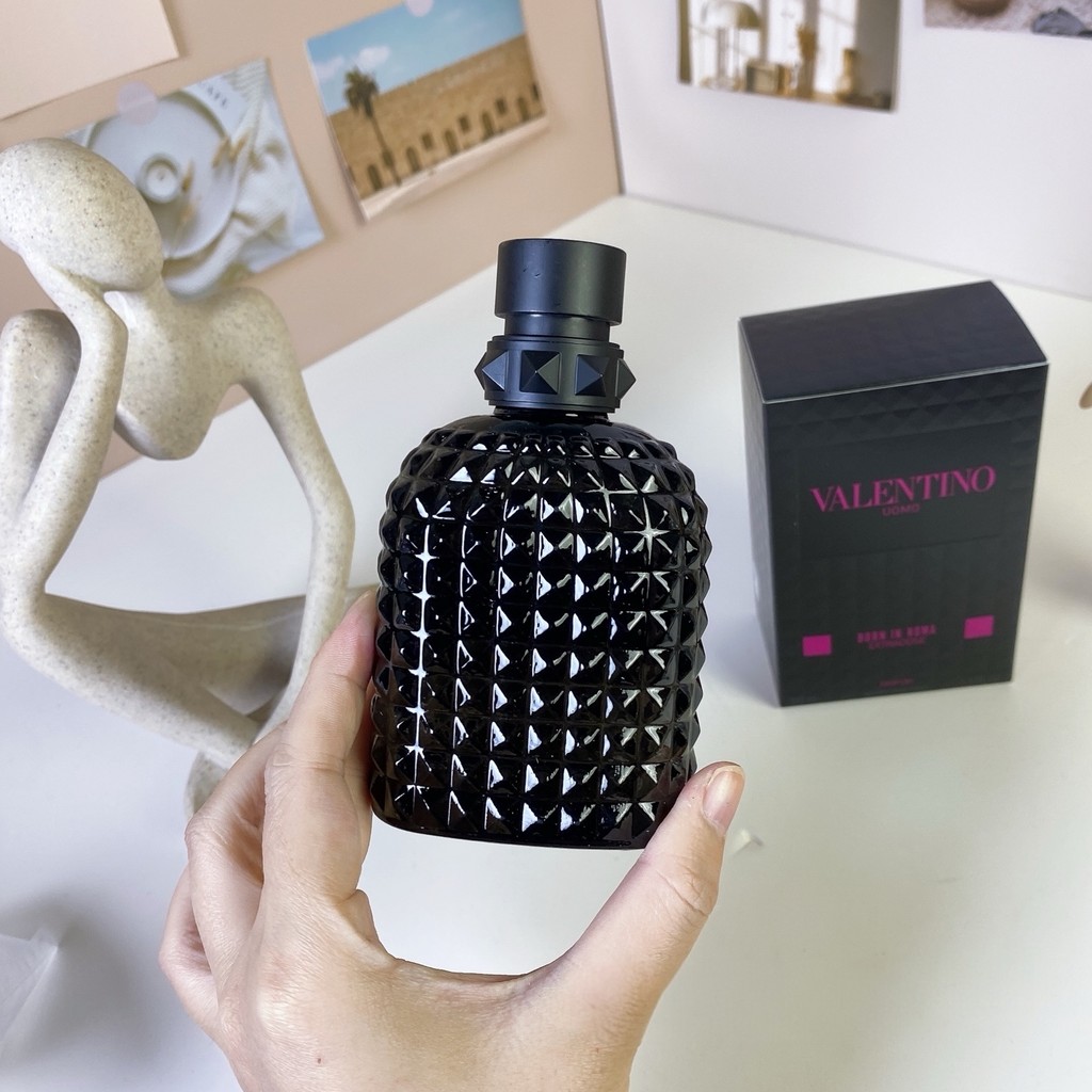 Valentino Born In Roma Extradose