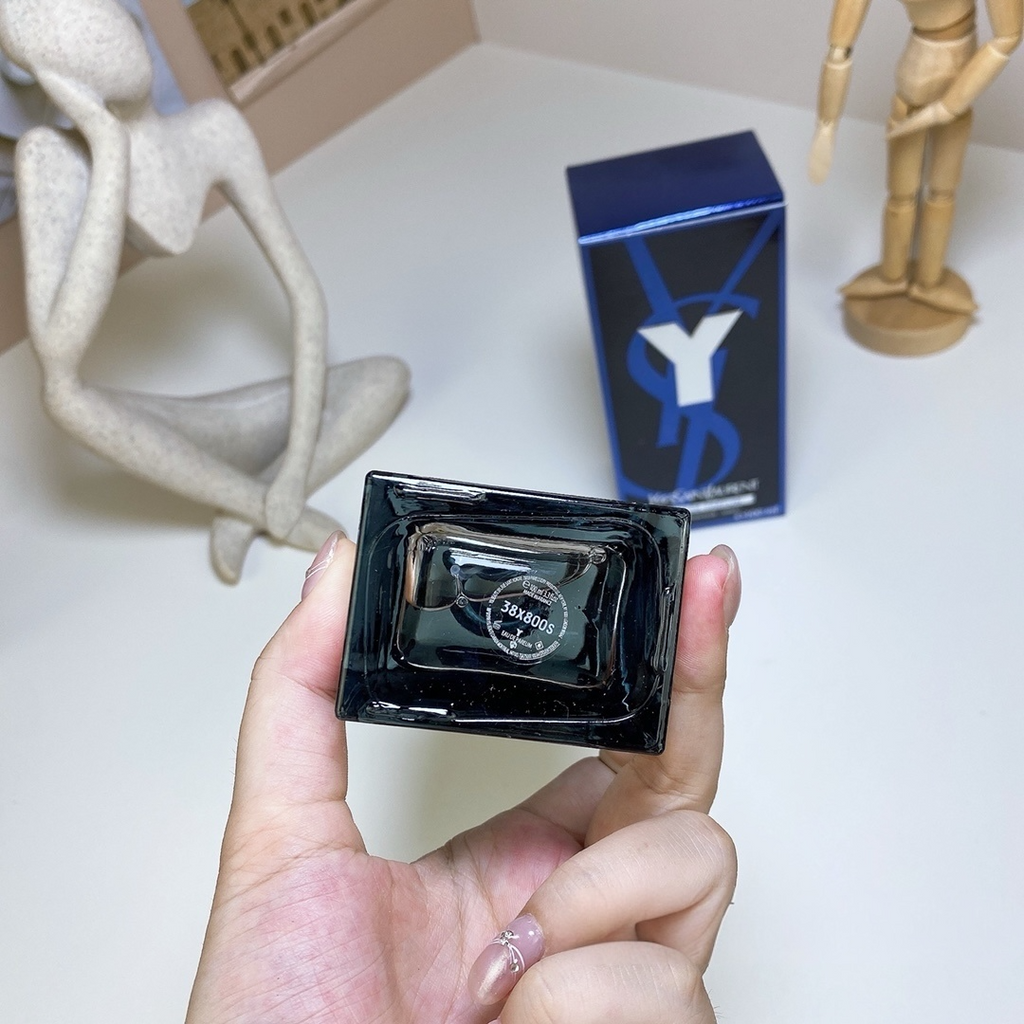 Yves Saint Laurent Y Eau de Parfum 100ml