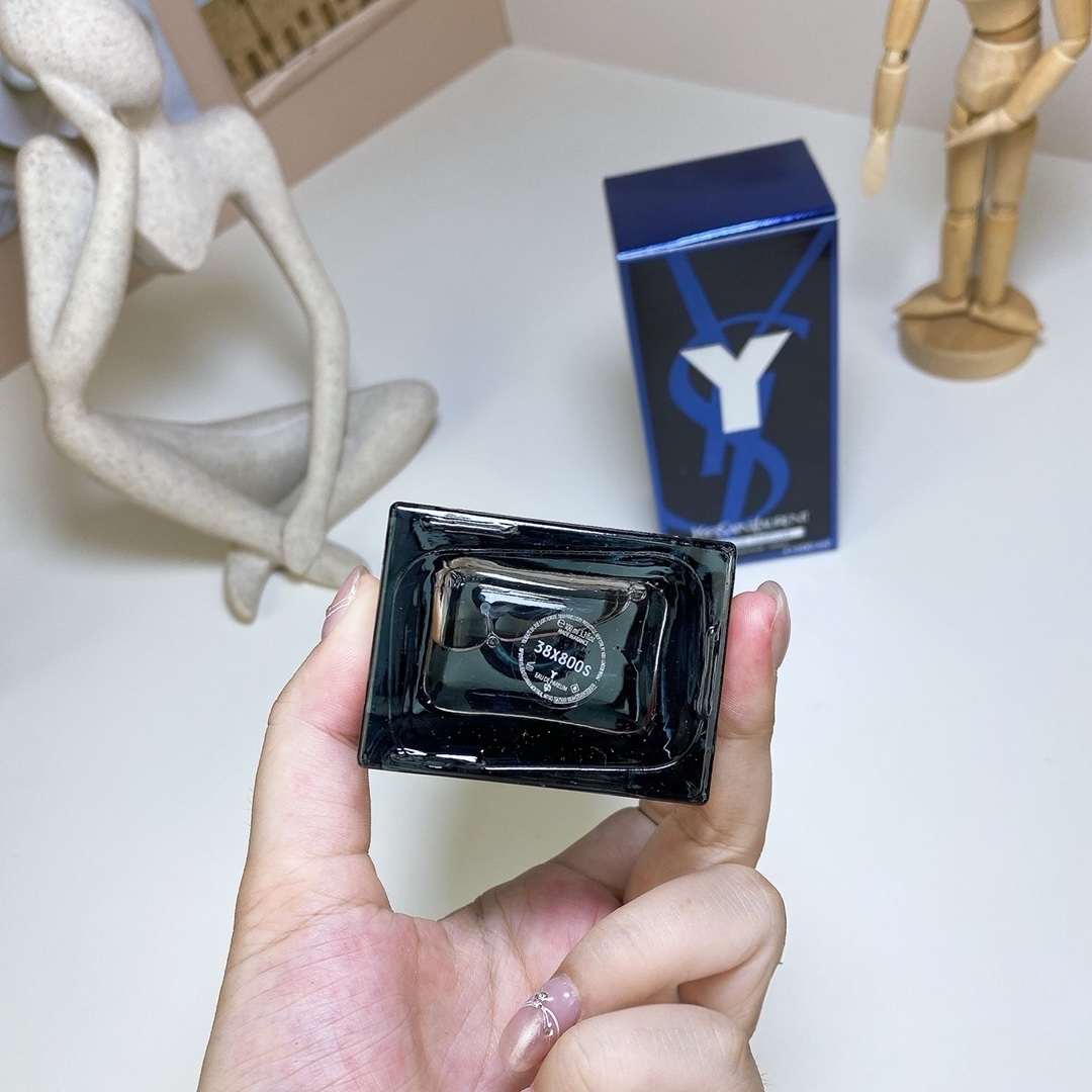 Yves Saint Laurent Y Eau de Parfum 100ml