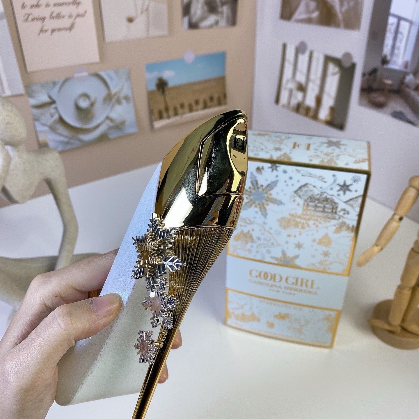 Good Girl Carolina Herrera Sparkling Ice