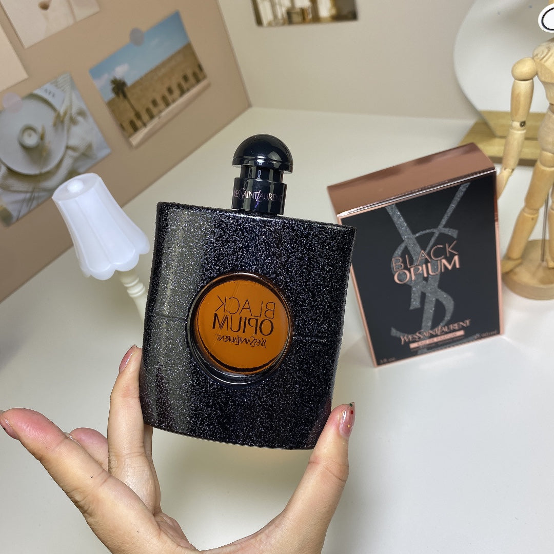 Yves Saint Laurent  Black Opium Eau de Parfum Women