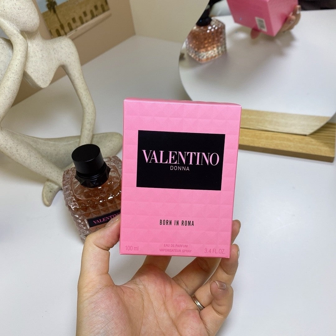 Valentino Donna Born in Roma Women