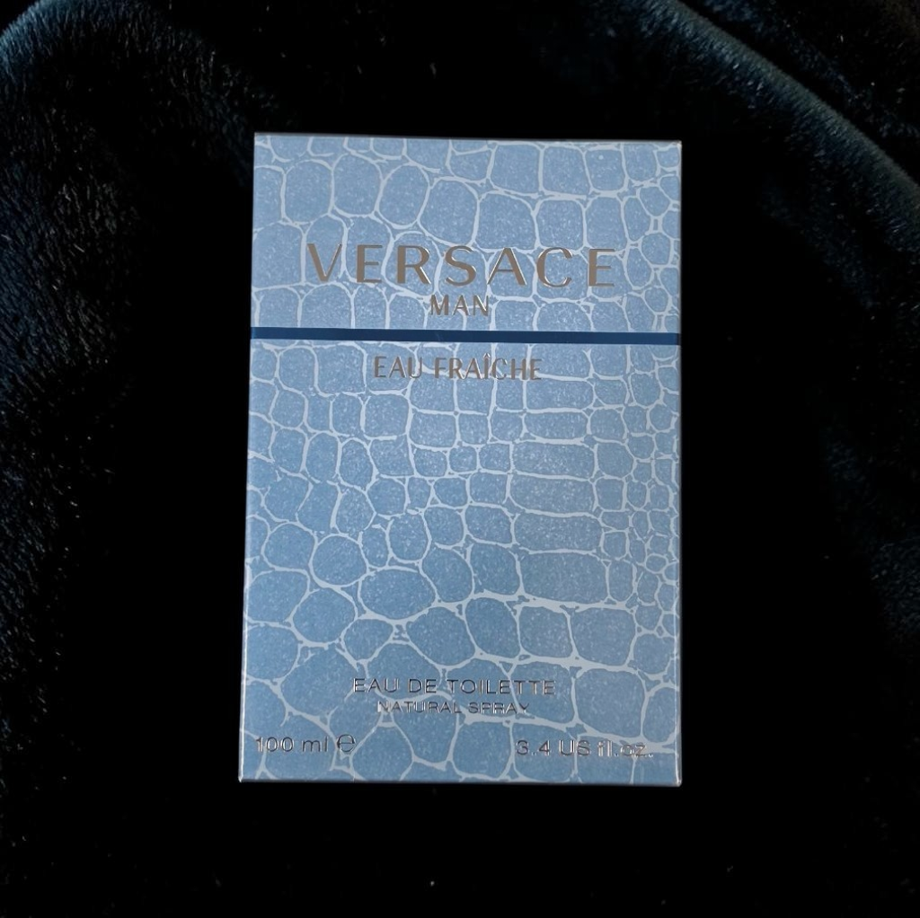 Versace Man Eau Fraîche Eau de Toilette 3.4 oz (100 ml) for Men
