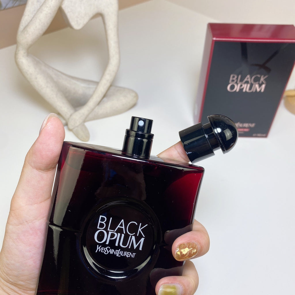 Yves Saint Laurent Black Opium Over Red Eau de Parfum – 90ml