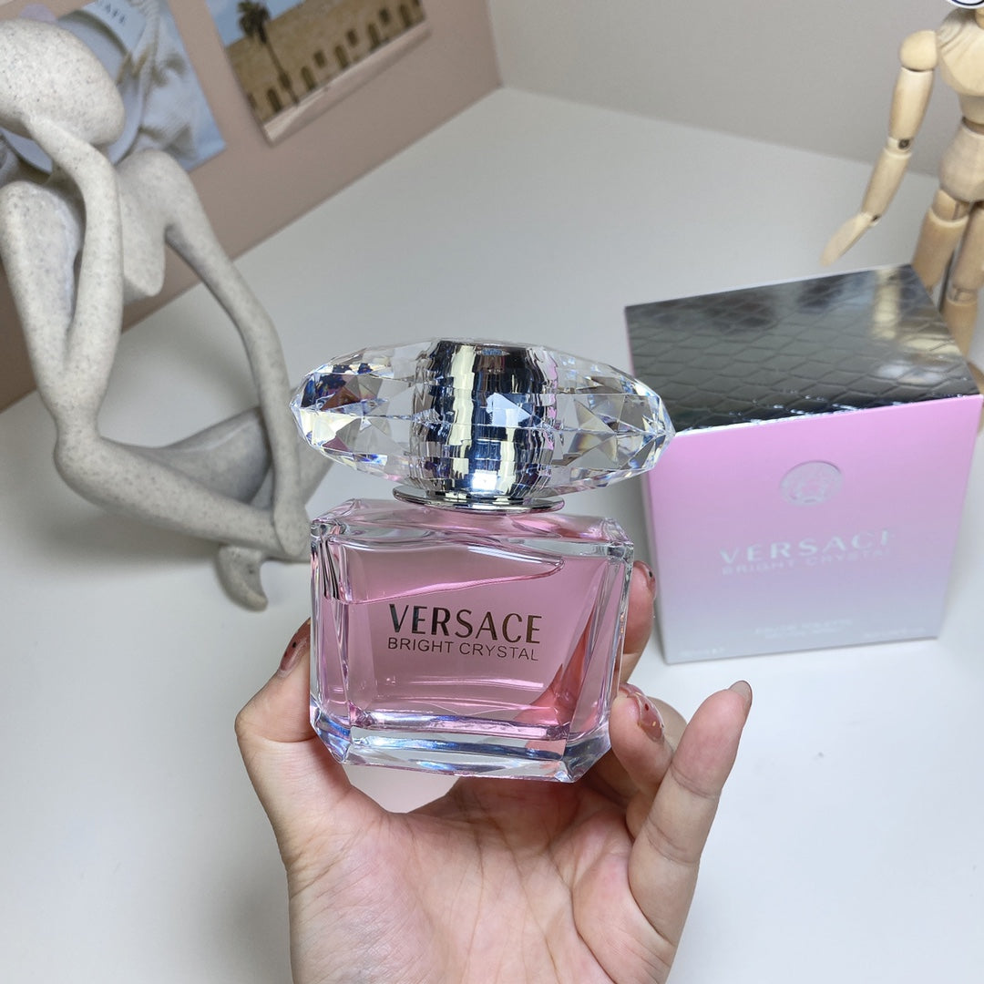 VERSACE Bright Crystal Eau de Toilette Women